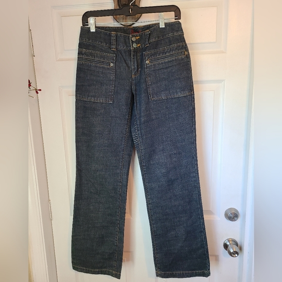 IZOD Woman's Traditional Denim Blue Jeans,  Size: 6 Color: Blue - Picture 4 of 14